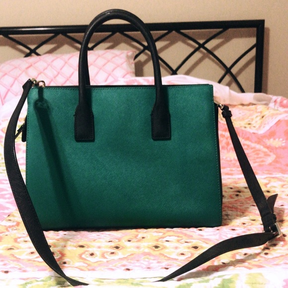 Kate Spade Green, White, & Navy Tote with strap - Picture 4 of 8